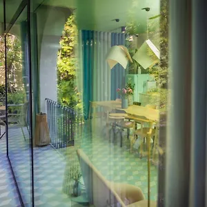 Bagatelle Gardenhouse Szálloda